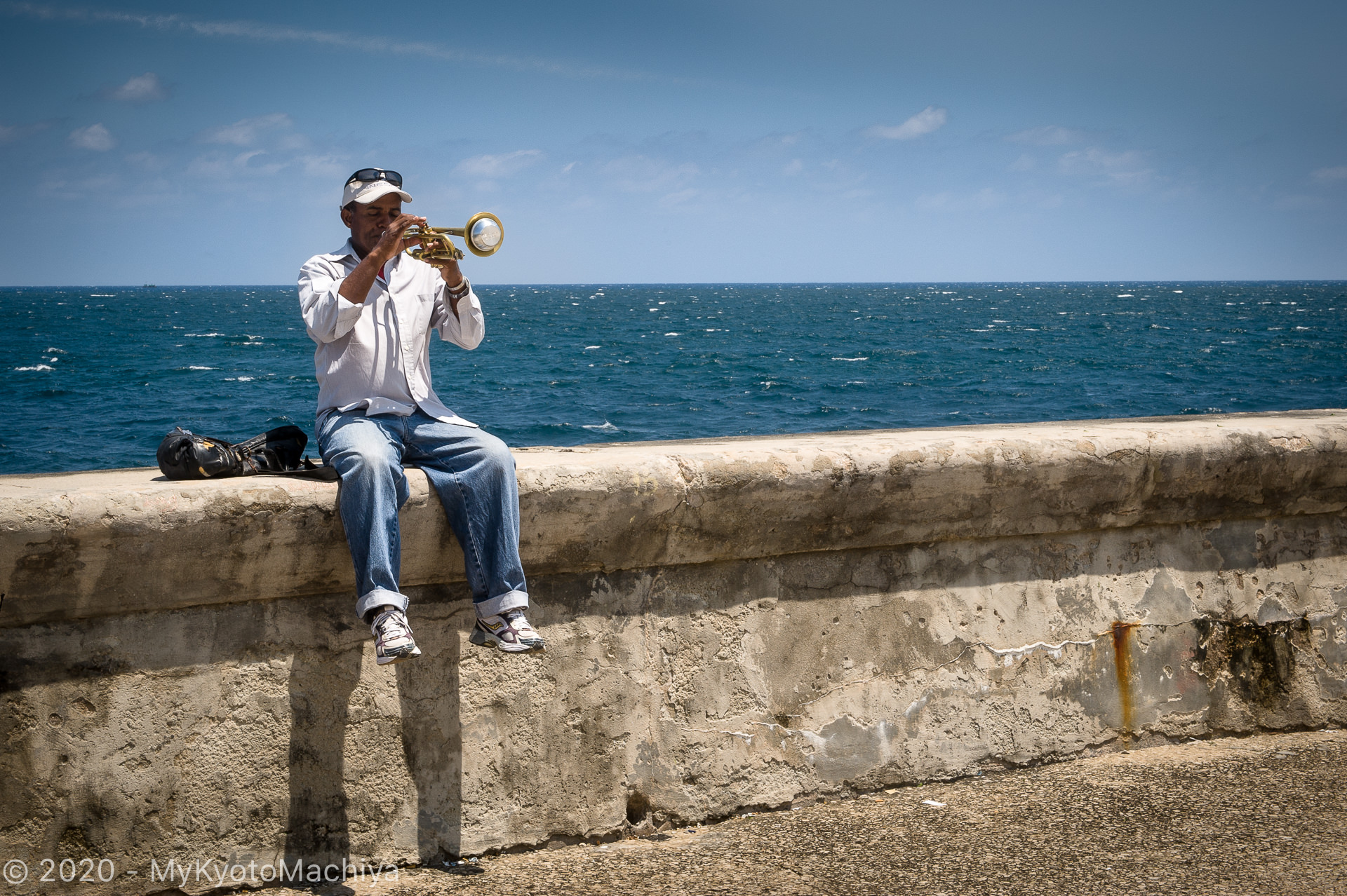 Encounter on the Malecon, La Habana, Cuba
